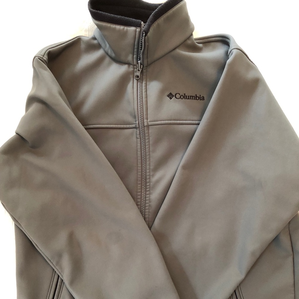 Columbia large grey shell